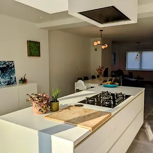 House 45 , Oostende België